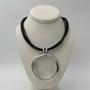 Elegant Silver Pendant Necklace